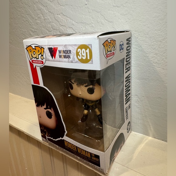 POP HEROS - Picture 2 of 2